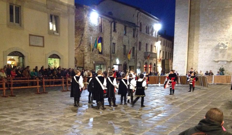 11224731_382967611888808_5265165490876431847_n