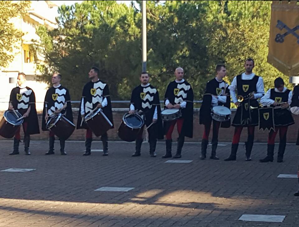 18767802_657615917757308_4016488502737792953_n