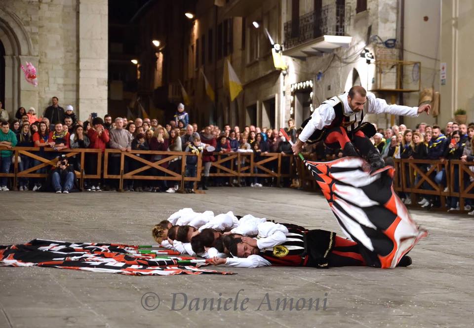 22050238_713066878878878_3096990981025086690_n